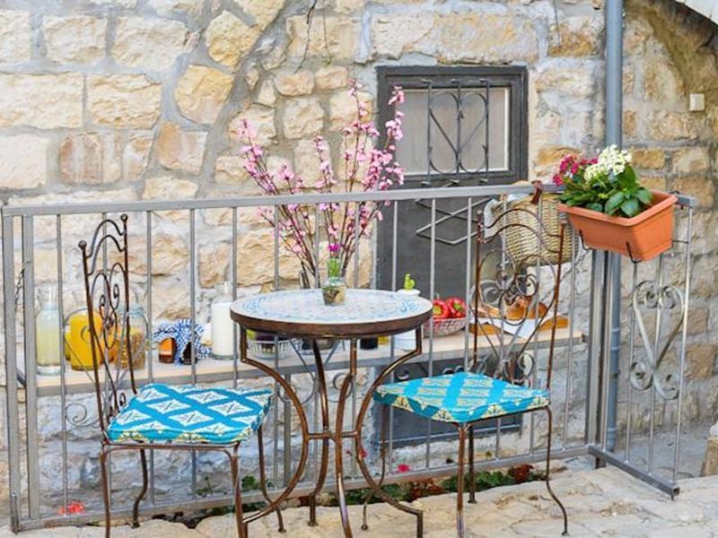 Avney Hahoshen Hotel Сафед Екстериор снимка