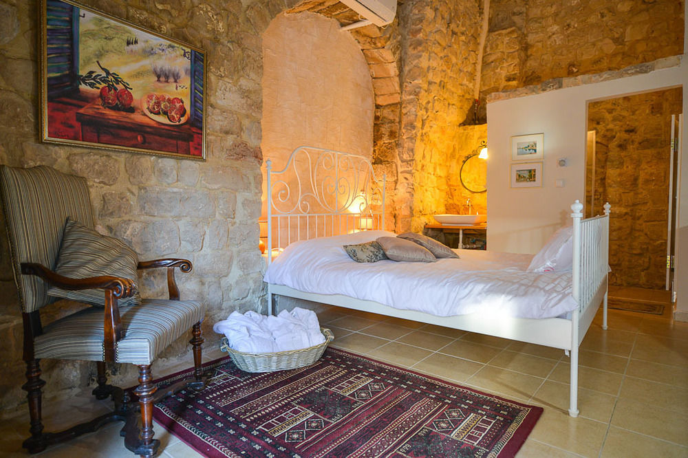 Avney Hahoshen Hotel Сафед Екстериор снимка