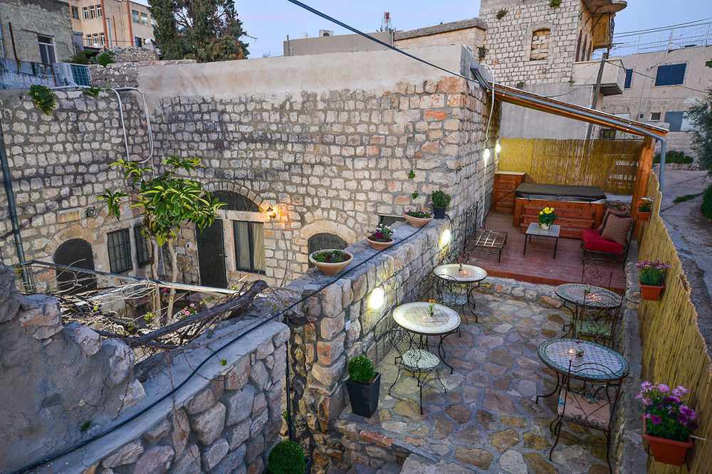 Avney Hahoshen Hotel Сафед Екстериор снимка