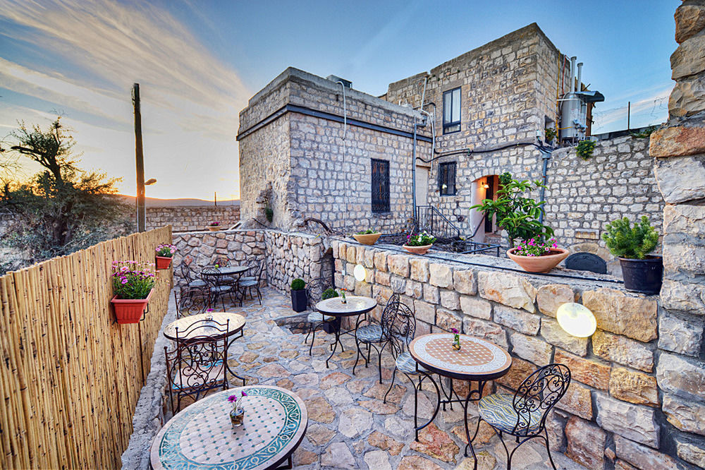 Avney Hahoshen Hotel Сафед Екстериор снимка